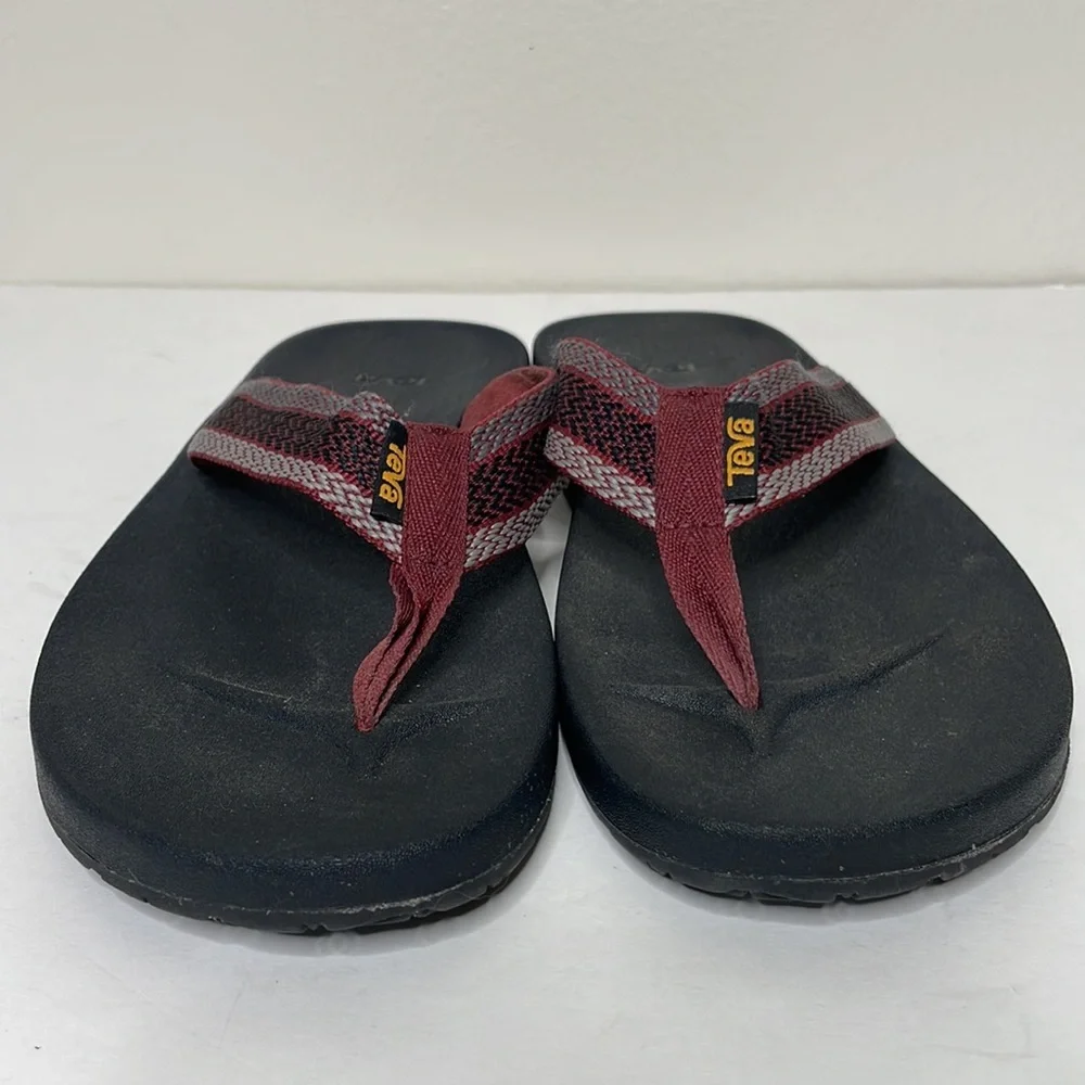 Teva Mens‎ Slippers sz 11 Black/Red